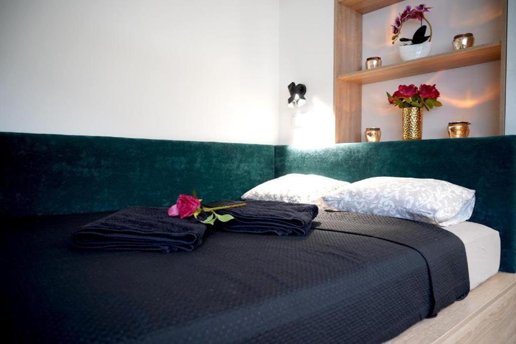 Relax Jacuzzi Apartment Krakow Exterior photo